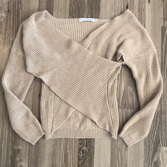 Sweaters - White Closet V Neck Sweater